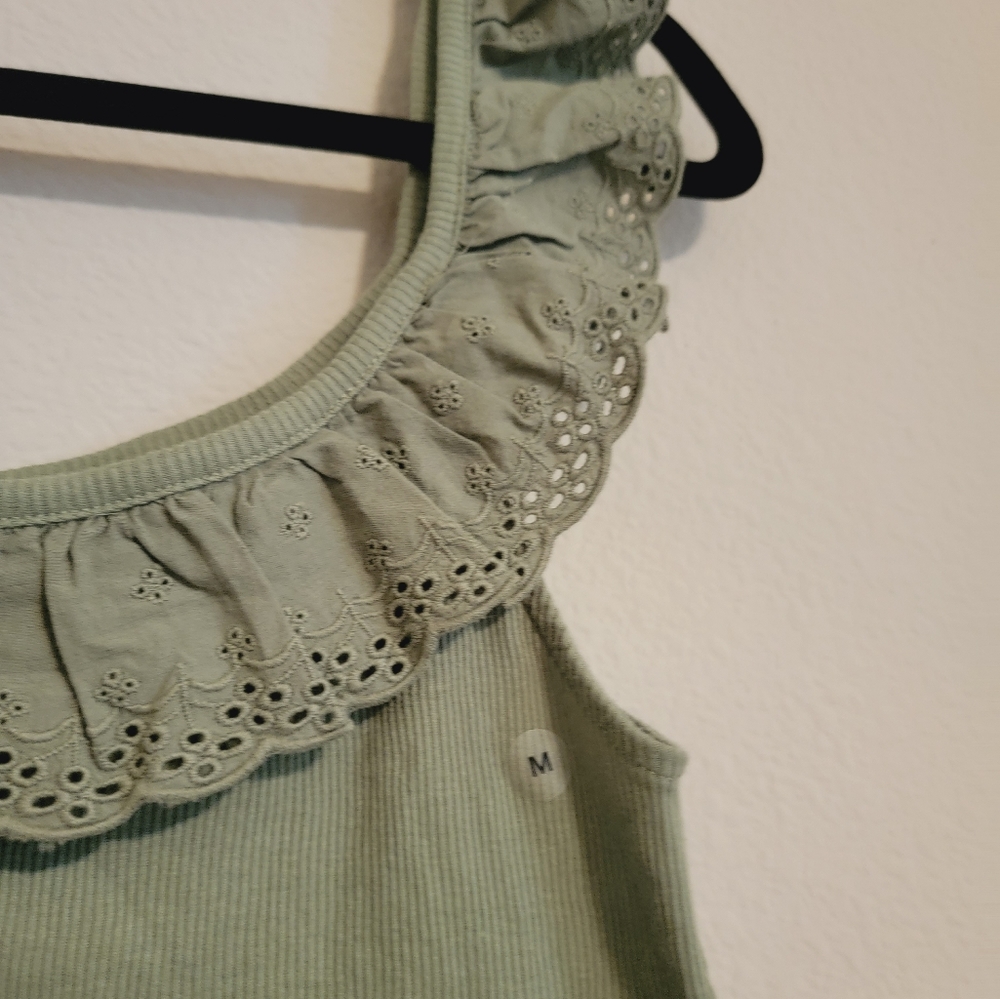 Ruffle Ribbed Top - Picture 3 of 4